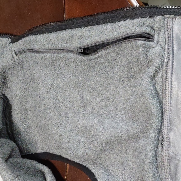 Outer Boundary Nylon/Fleece Vest - Picture 9 of 9